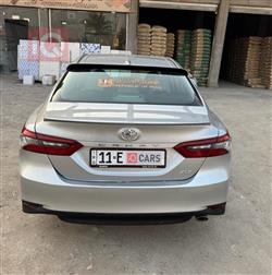 تۆیۆتا کامری